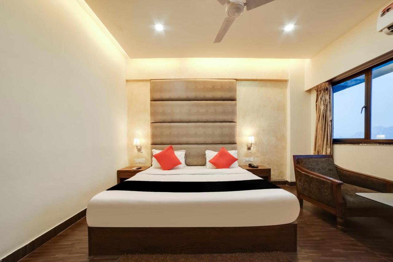 فندق Bhalukpungفي  Capital O 61351 Waii International المظهر الخارجي الصورة